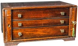 933  -  CAJA ESCRITORIO EN MADERA