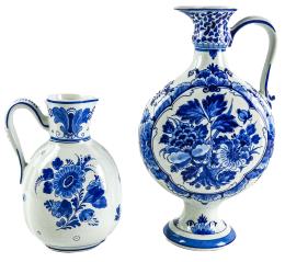 496 - DOS JARRAS EN PORCELANA DE DELF DEL ÚLTIMO CUARTO DEL S.XX