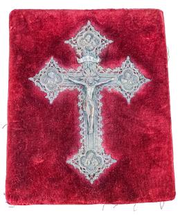 735  -  CRUCIFIJO EN PLATA DEL PRIMER TERCIO DE SIGLO XX