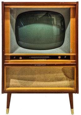 1052  -  TELEVISOR ALEMAN DE PRINCIPIOS DE LOS 60