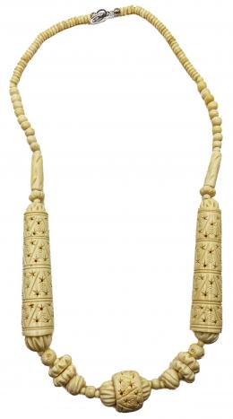 146  -  COLLAR AFRICANO DE HUESO