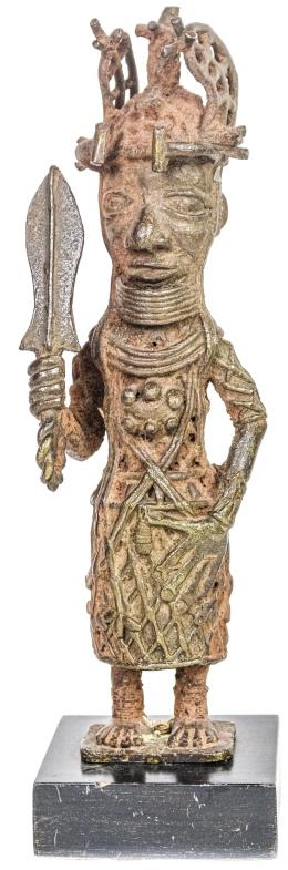 446 - FIGURA AFRICANA  DE MEDIADOS DE SIGLO XX