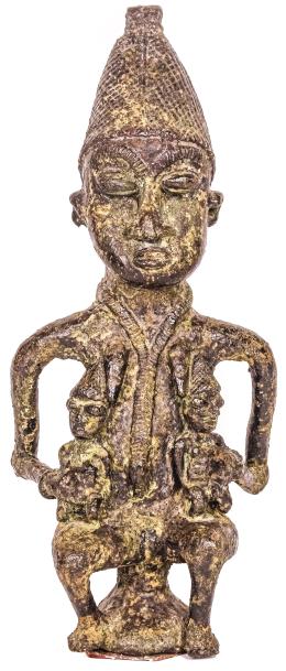 447 - FIGURA AFRICANA DE MEDIADOS DE SIGLO XX