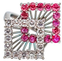 7 - ANILLO CON BRILLANTES Y RUBÍES AÑOS 70