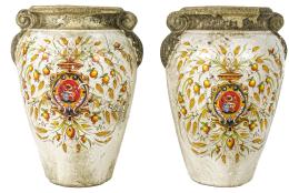 545 - PAREJA DE JARRONES ITALIANOS 