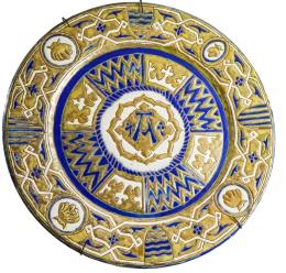 556 - PLATO DE REFLEJOS METÁLICOS CIRCA 1929