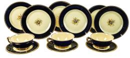 641  -  TRES TAZAS CON PLATO Y SEIS PLATOS DE MEDIADOS DE SIGLO XX