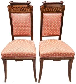 58  -  PAREJA DE SILLAS MODERNISTAS CIRCA 1900