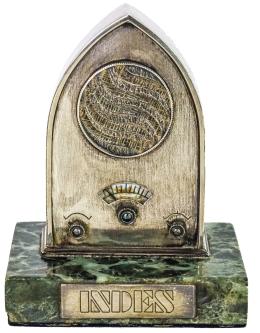892  -  MINIATURA DE RADIO CAPILLA EN PLATA DE PRIMERA MITAD S. XX
