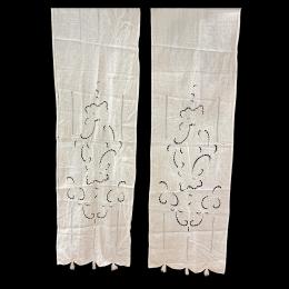 863  -  PAREJA DE CORTINAS CUBRE VENTANAS