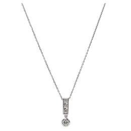 70  -  COLGANTE CON BRILLANTES