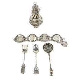 725 - CONJUNTO DE PIEZAS EN PLATA DE MEDIADOS DE SIGLO XX
