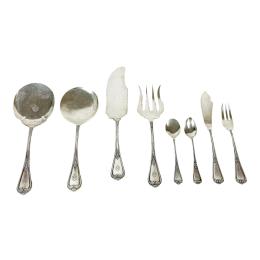 1003  -  CONJUNTO DE CUBIERTOS DE PLATA DE MEDIADOS DEL S.XX