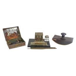 939  -  CONJUNTO DE UTENSILIOS DE DESPACHO PRIMER TERCIO S.XX