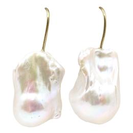 128  -  PENDIENTES CON PERLAS BARROCAS