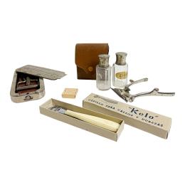 632 - CONJUNTO DE UTENSILIOS PARA AFEITAR