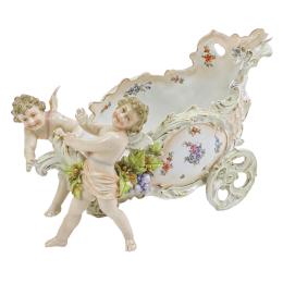 631  -  GRUPO DE PORCELANA CENTROEUROPEA DEL  PRIMER CUARTO S. XX