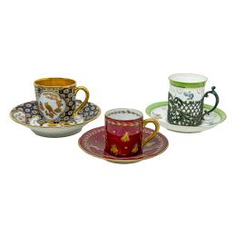 378  -  TRES TAZAS CON PLATO DE COLECCIÓN