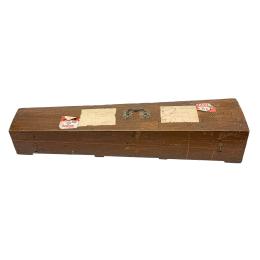 981  -  CAJA PARA INSTUMENTO MUSICAL DE LA INDIA MEDIADOS S.XX