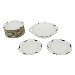 696  -  SERVICIO POSTRE DE PORCELANA FRANCESA DE LOS AÑOS 40