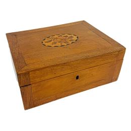 1119  -  CAJA JOYERO EN MADERA DEL PRIMER TERCIO DE SIGLO XX
