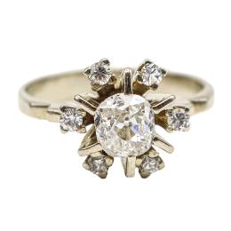 339 - SORTIJA CON ROSETÓN CON DIAMANTES, AÑOS 50