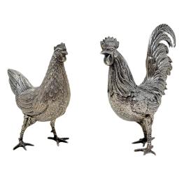 985  -  PAREJA DE GALLOS DE PLATA DE MEDIADOS DE S. XX