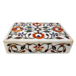 583 - CAJA INDIA DEL S.XX