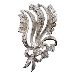124 - BROCHE CON BRILLANTES DE LOS AÑOS 50