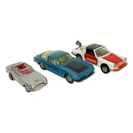 105  -  TRES COCHES CORGI TOYS