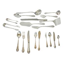 926  -  CUBERTERÍA DE PLATA DE MEDIADOS DEL SIGLO XX