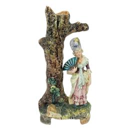 654  -  FIGURA EN PORCELANA FRANCESA DEL PRIMER CUARTO DEL SIGLO XX