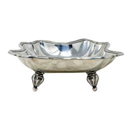 739  -  CENTRO DE MESA EN PLATA DE MEDIADOS DE SIGLO XX