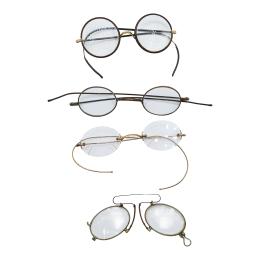 1056  -  CUATRO GAFAS DE PRINCIPIOS DEL S.XX