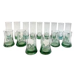 25  -  CONJUNTO DE VASOS Y JARRAS VALENTÍ
