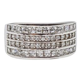 42 - ANILLO DE PLATA CON CIRCONITAS
