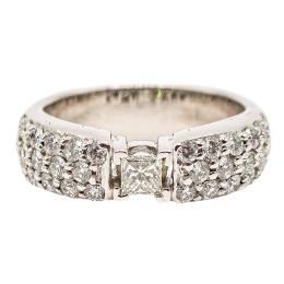 3  -  ANILLO ANCHO CON BRILLANTES