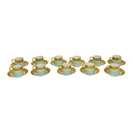 520 - ONCE TAZAS Y PLATOS EN PORCELANA DE LIMOGES