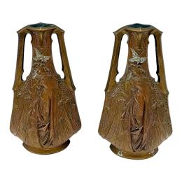 586 - PAREJA DE JARRONES MODERNISTAS CIRCA 1900
