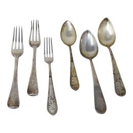 927 - SEIS CUBIERTOS DE PLATA DEL PRIMER CUARTO DE SIGLO XX