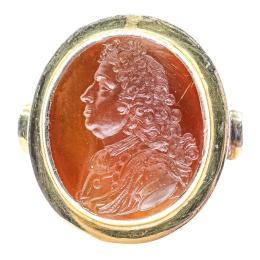 211  -  SORTIJA CON INTAGLIO FRANCÉS DEL S.XIX