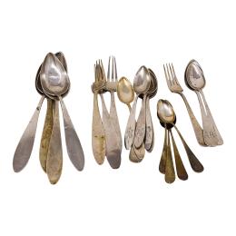 866 - CONJUNTO DE CUBIERTOS DE PLATA DE PRINCIPIOS DE S. XX