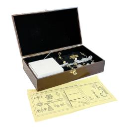 270 - CAJA CON LÁMPARAS PARA CASA DE MUÑECAS DE RBA