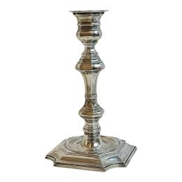 849 - CANDELERO DE PLATA DEL ÚLTIMO TERCIO DE SIGLO XX