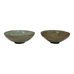 409 - DOS BOLS DE CELADON COREANOS