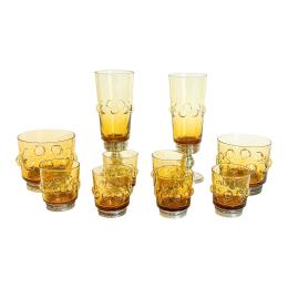 34 - CONJUNTO DE VASOS EN CRISTAL COLOR ÁMBAR DE LOS AÑOS 70