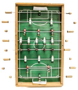 47 - FUTBOLÍN DE SOBREMESA MEDIADOS DEL S. XX