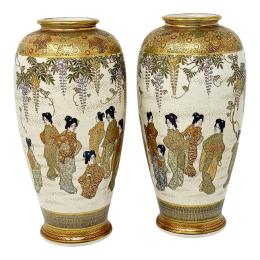432 - PAREJA DE JARRONES JAPONESES ESTILO SATSUMA PP. SIGLO XX