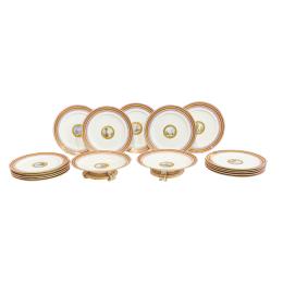 696 - CONJUNTO DE PIEZAS DE VAJILLA MINTON FINALES DEL SIGLO XIX