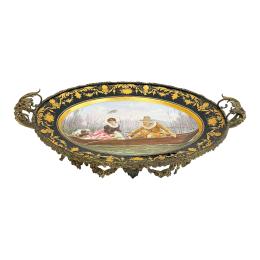 689 - CENTRO DE MESA EN PORCELANA FRANCESA DE SÈVRES SIGLO XIX